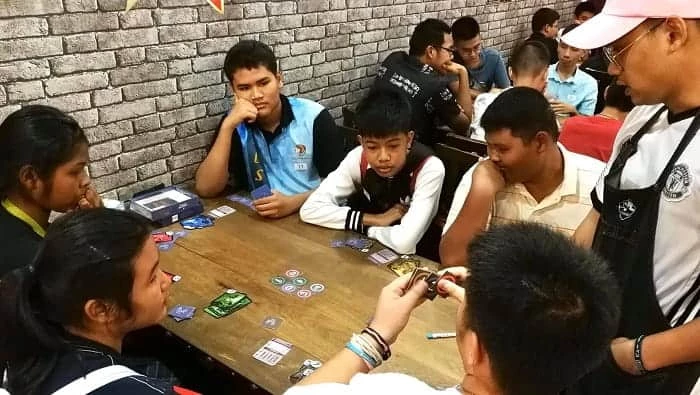 คาเฟ่บอร์ดเกม, ร้าน board game