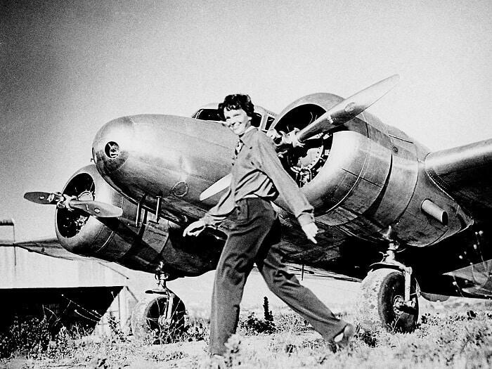 Amelia Earhart คือใคร, นักบินหญิงคนแรก