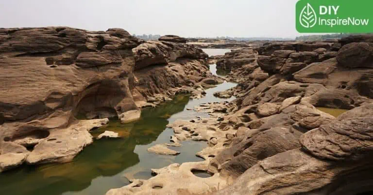 สามพันโบก อุบลราชธานี, สามพันโบก จังหวัดอุบลราชธานี เกิดจากการเปลี่ยนแปลงทางกายภาพแบบใด